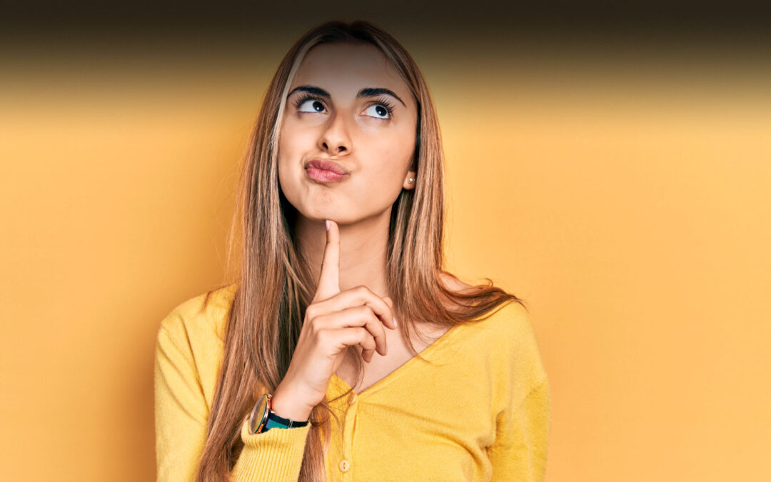 Pare de “chutar” Phrasal Verbs: aprenda de vez o sistema com o Ann Arbor Online.